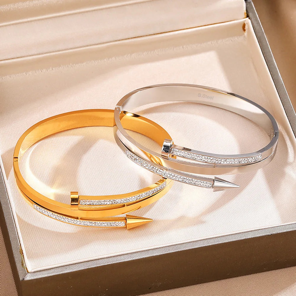 Bracciale Venus Kristal con Doppio Strato a Forma di Freccia per Donne
