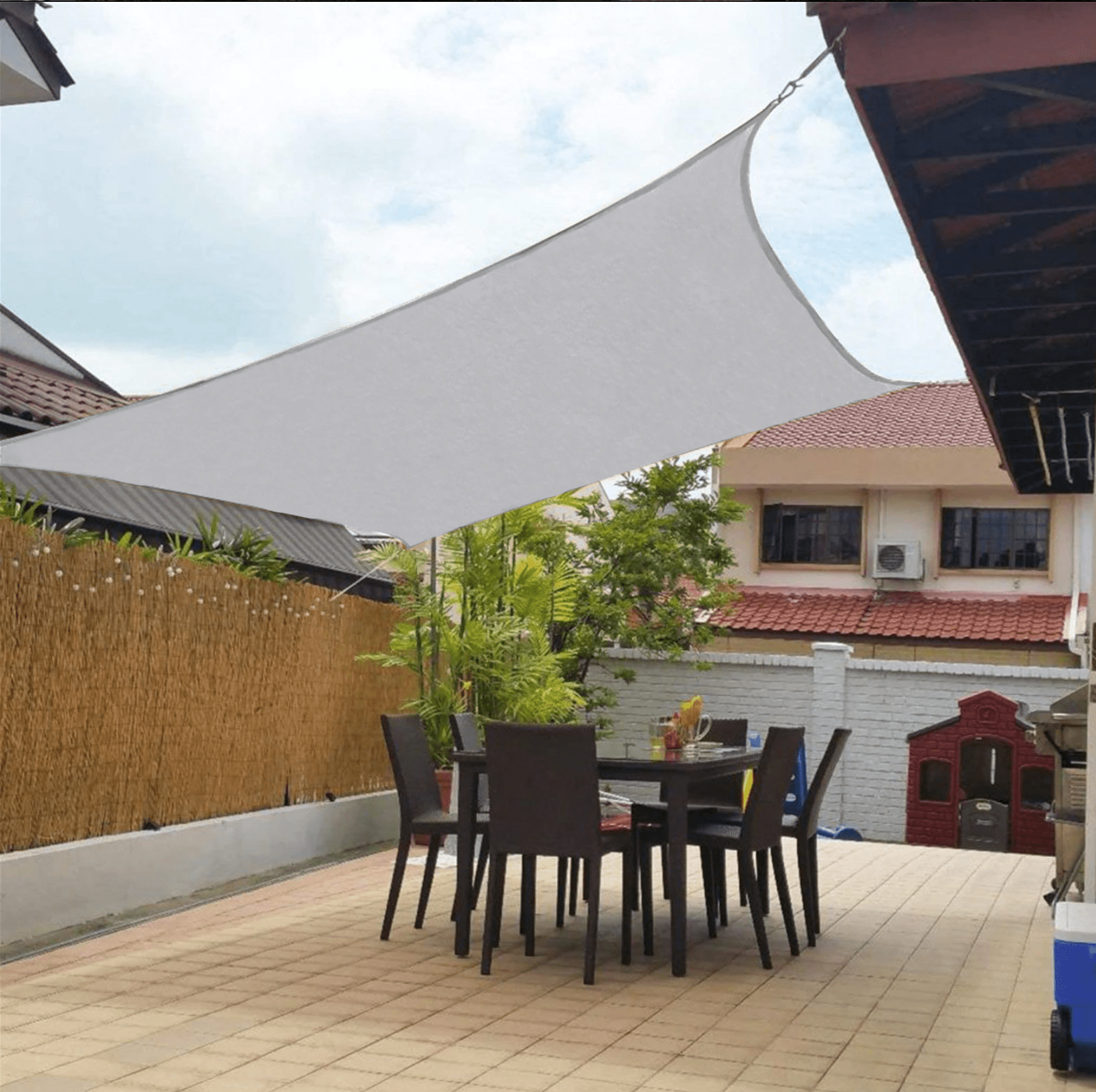 Durable Outdoor Shelter made of Polyester