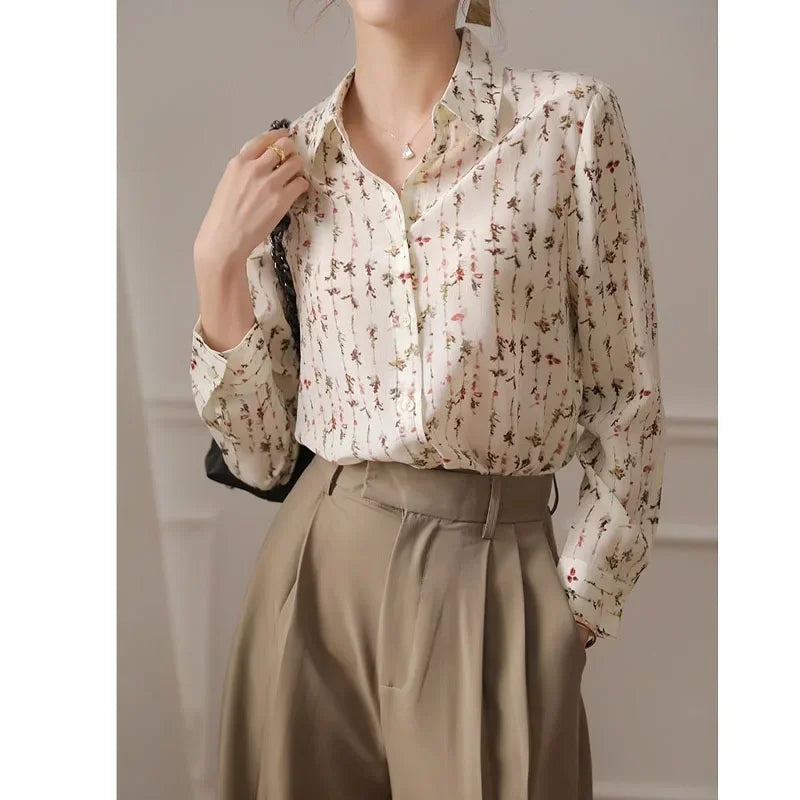 Elegante Blusen für Frauen im Frühling und Herbst