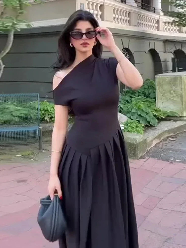 IleeterStijl Pleated Dress