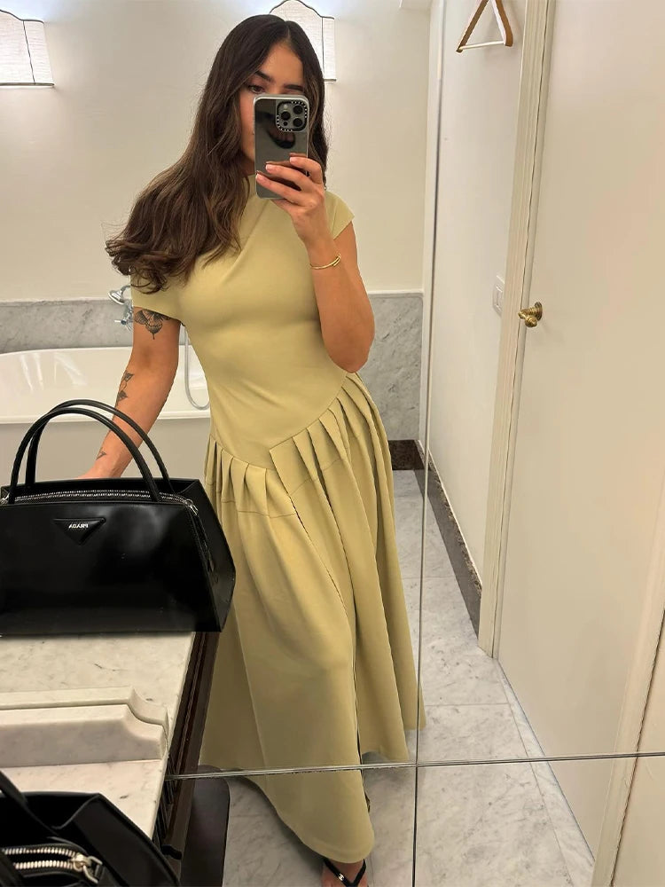 IleeterStijl Pleated Dress