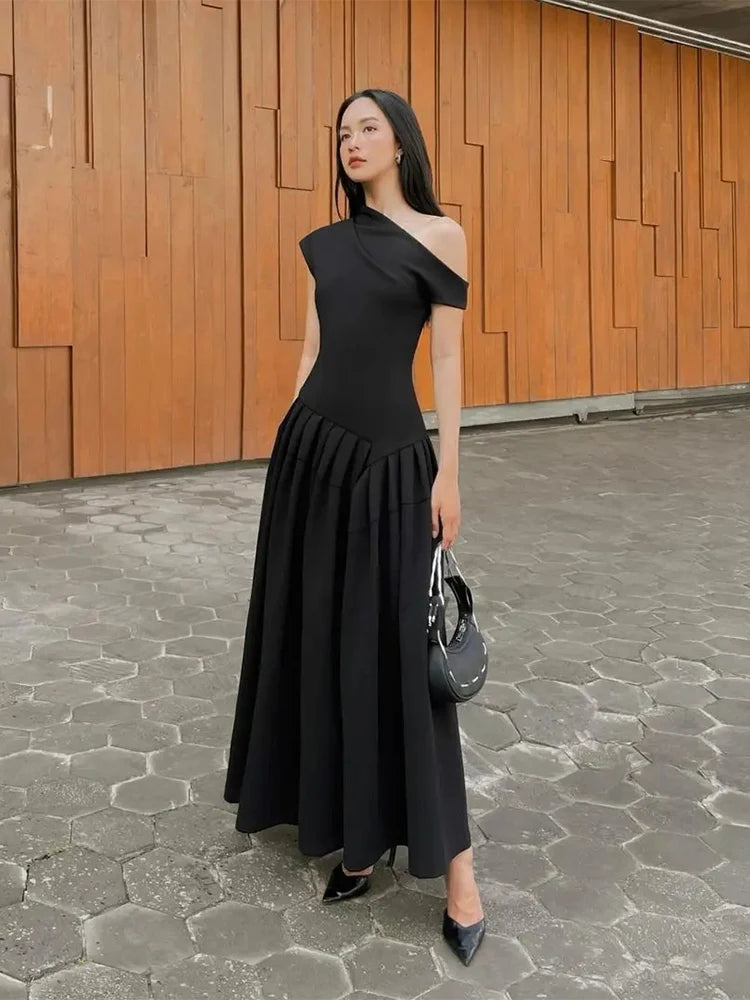 IleeterStijl Pleated Dress