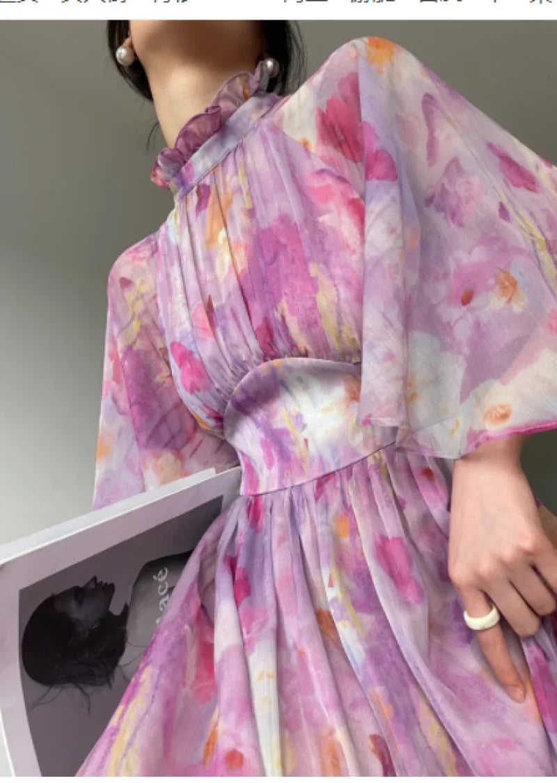 Eleganti vestiti da donna con motivo elegante - Abito estivo con collo alto e orlo ampio