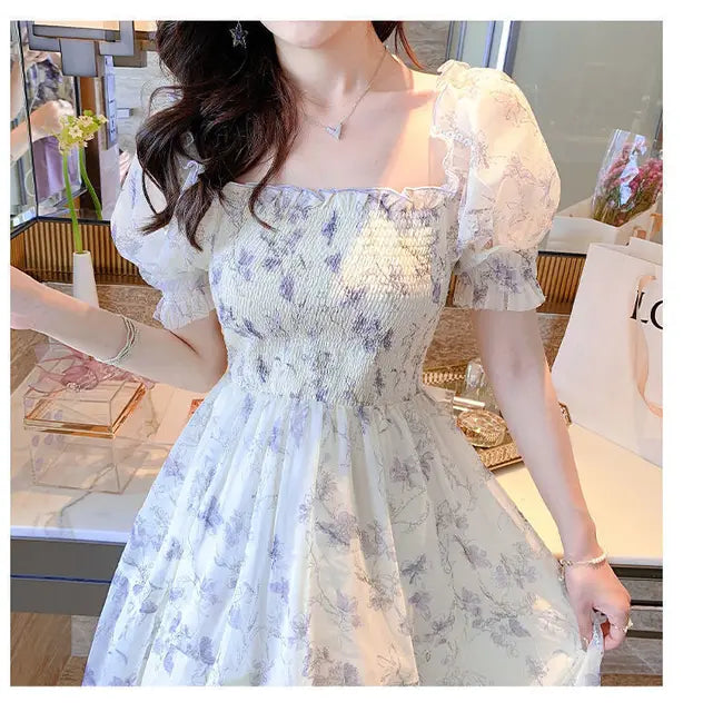 Bezauberndes französisches Tinten-Gemälde Kleid