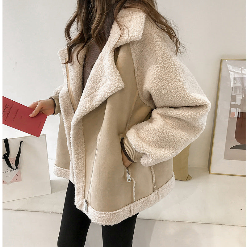 Freya | Elegante jas met puntige nek