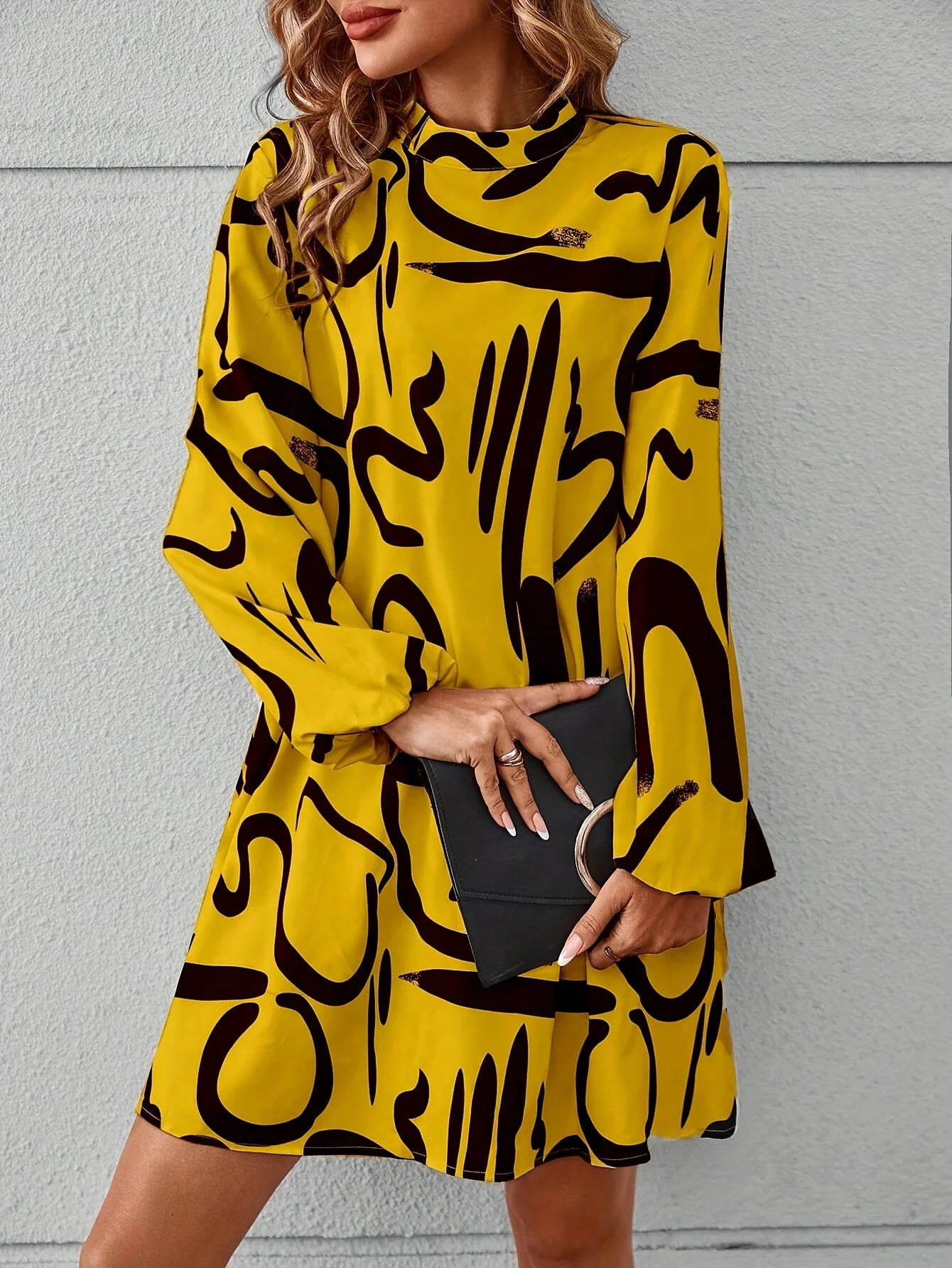 ModeMagie Full Body Printed Dress With Lantern Sleeves