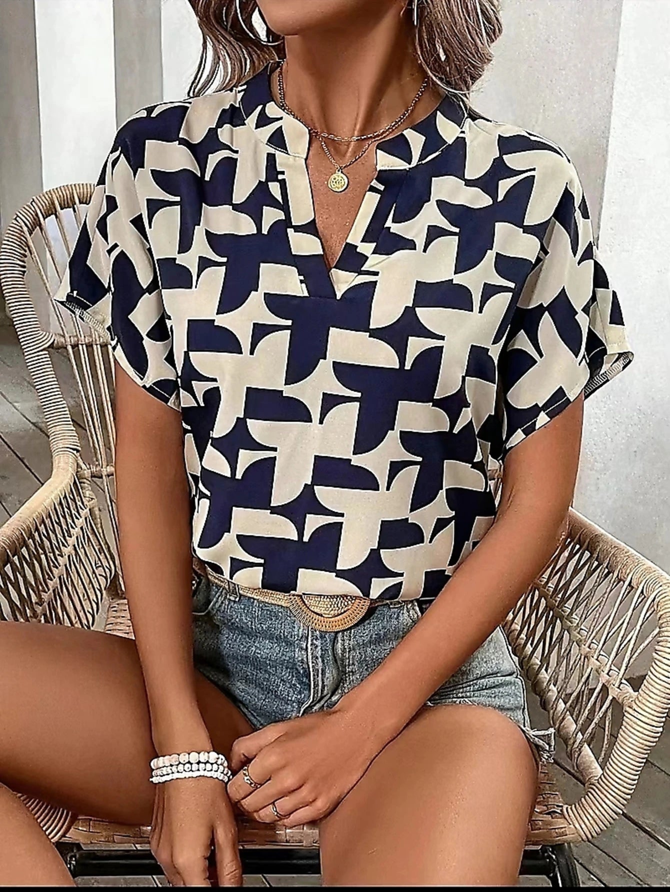ChicVogue Geometric Print Blouse