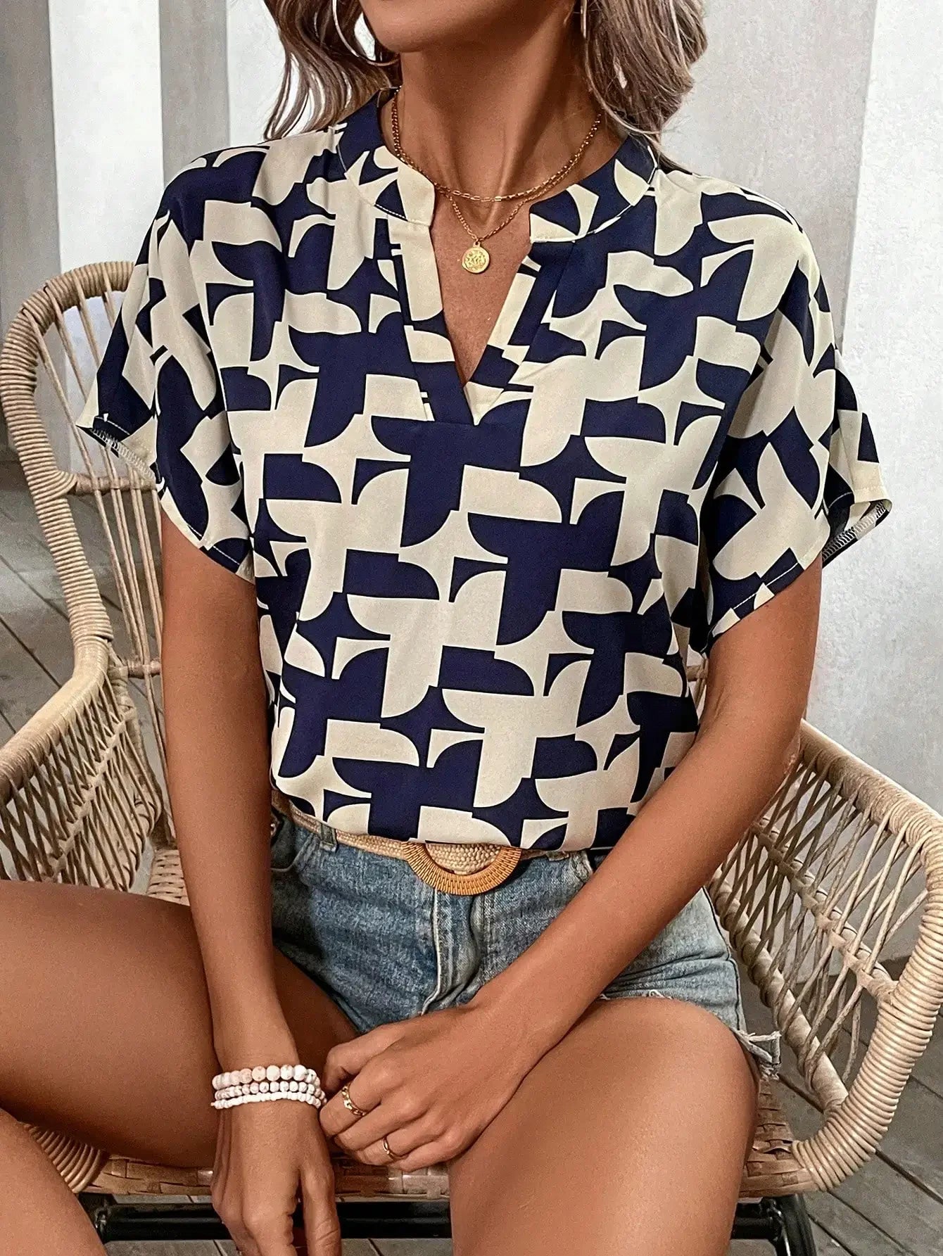 ChicVogue Camicetta con stampa geometrica