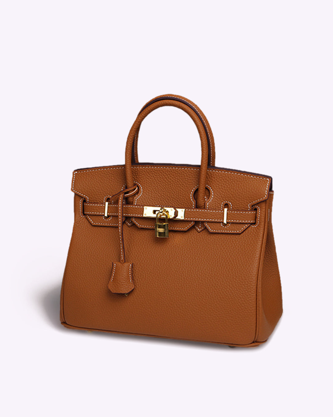  Gina tas in warm bruin met gouden accenten en een klassiek design. De tas straalt stijl en verfijning uit, ideaal voor dagelijks gebruik of formele gelegenheden.