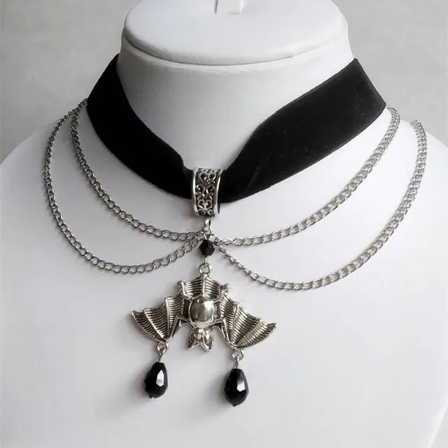 Verleidelijke Goth Rode Fluwelen Choker met Vleermuis Hanger