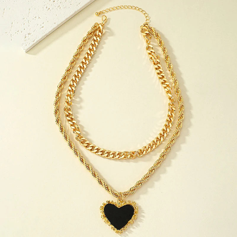 Golden Heart-Moving Necklace from GlamourGloed