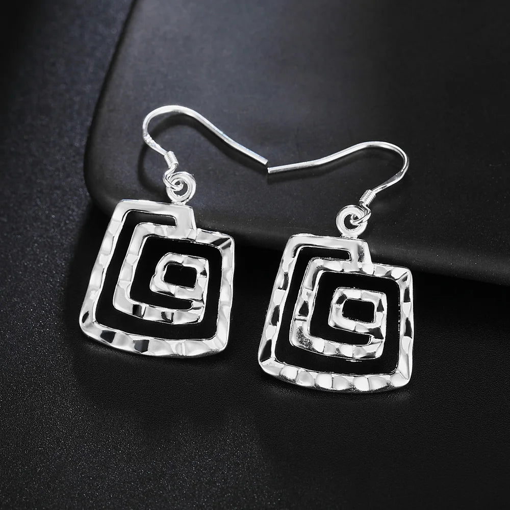 Hot Charms Beautiful Licorice Earrings