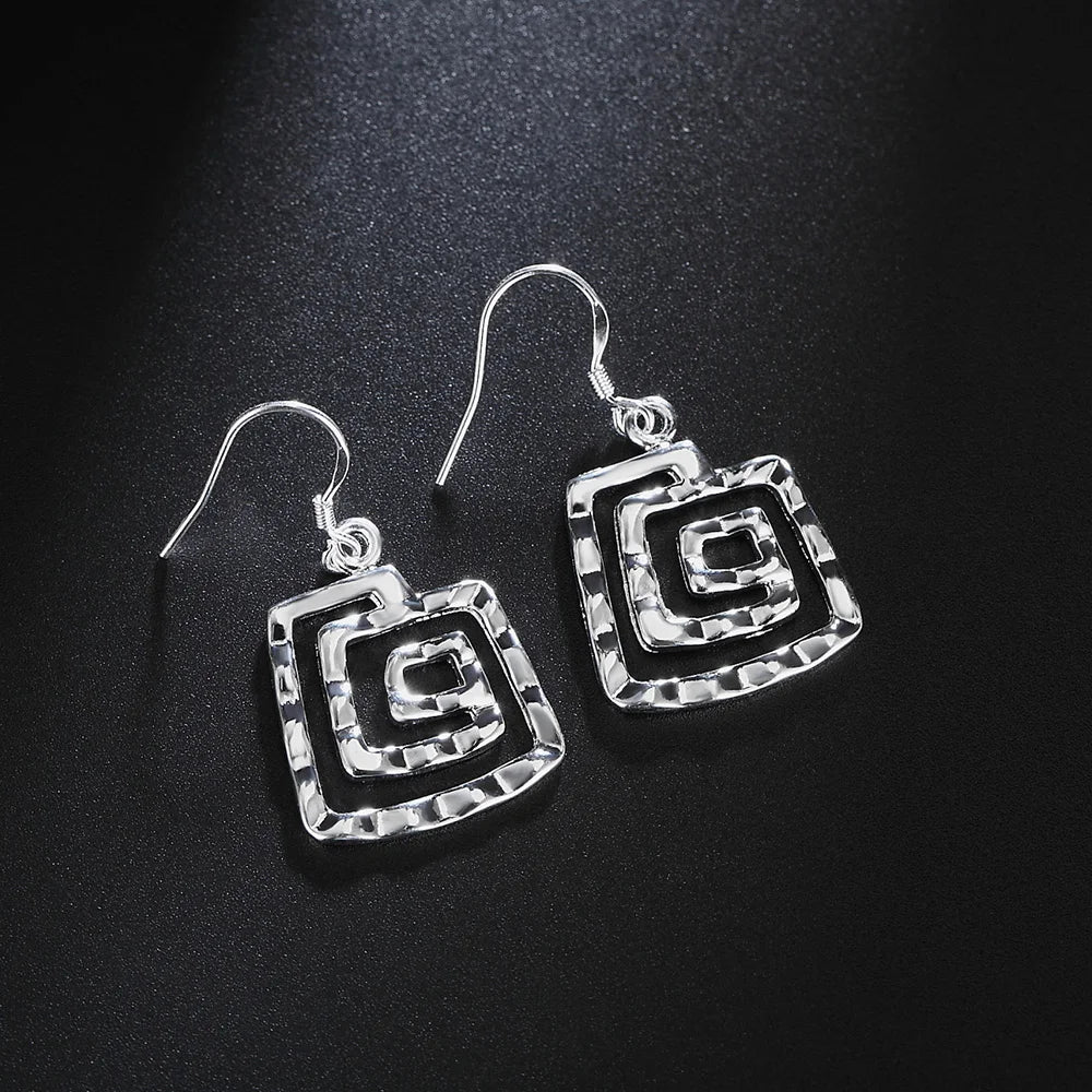 Hot Charms Beautiful Licorice Earrings