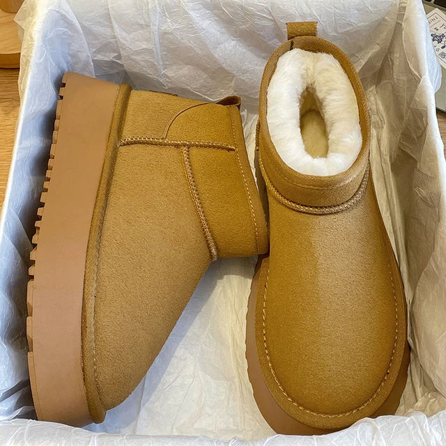 Trendy und Warm: Mini-Plateau-Stiefel von TrendWarm