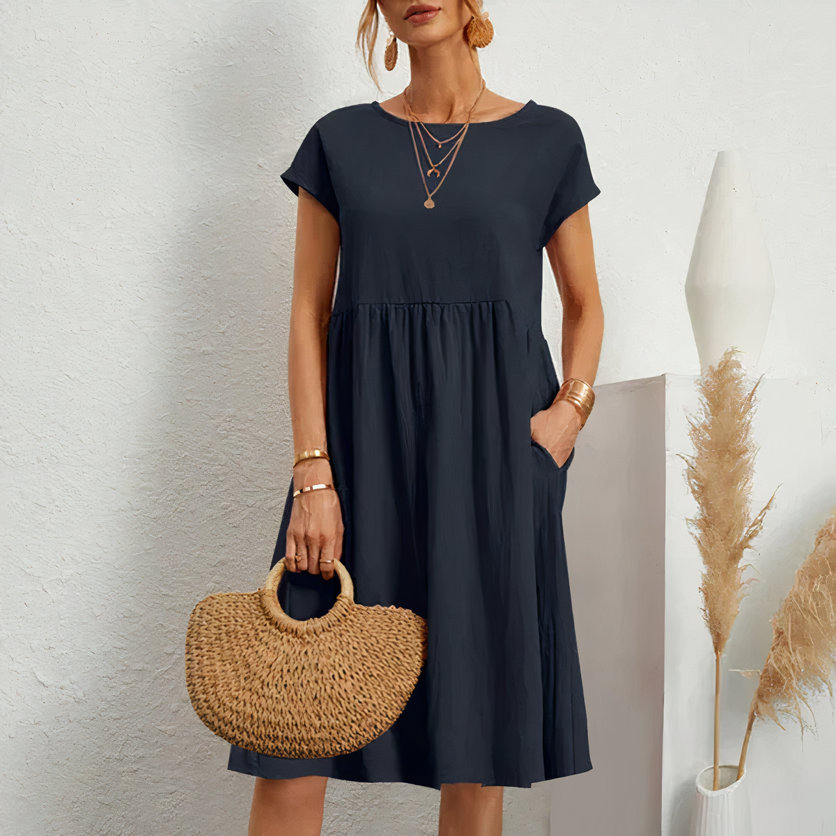 VELANORA | Elena - Elegantes und Bequemes Knielanges Kleid mit Taschen!