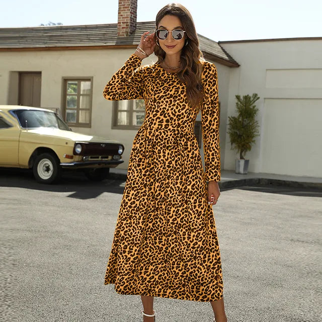 Lieve lange Leopardenkleid für abenteuerlustige Frauen