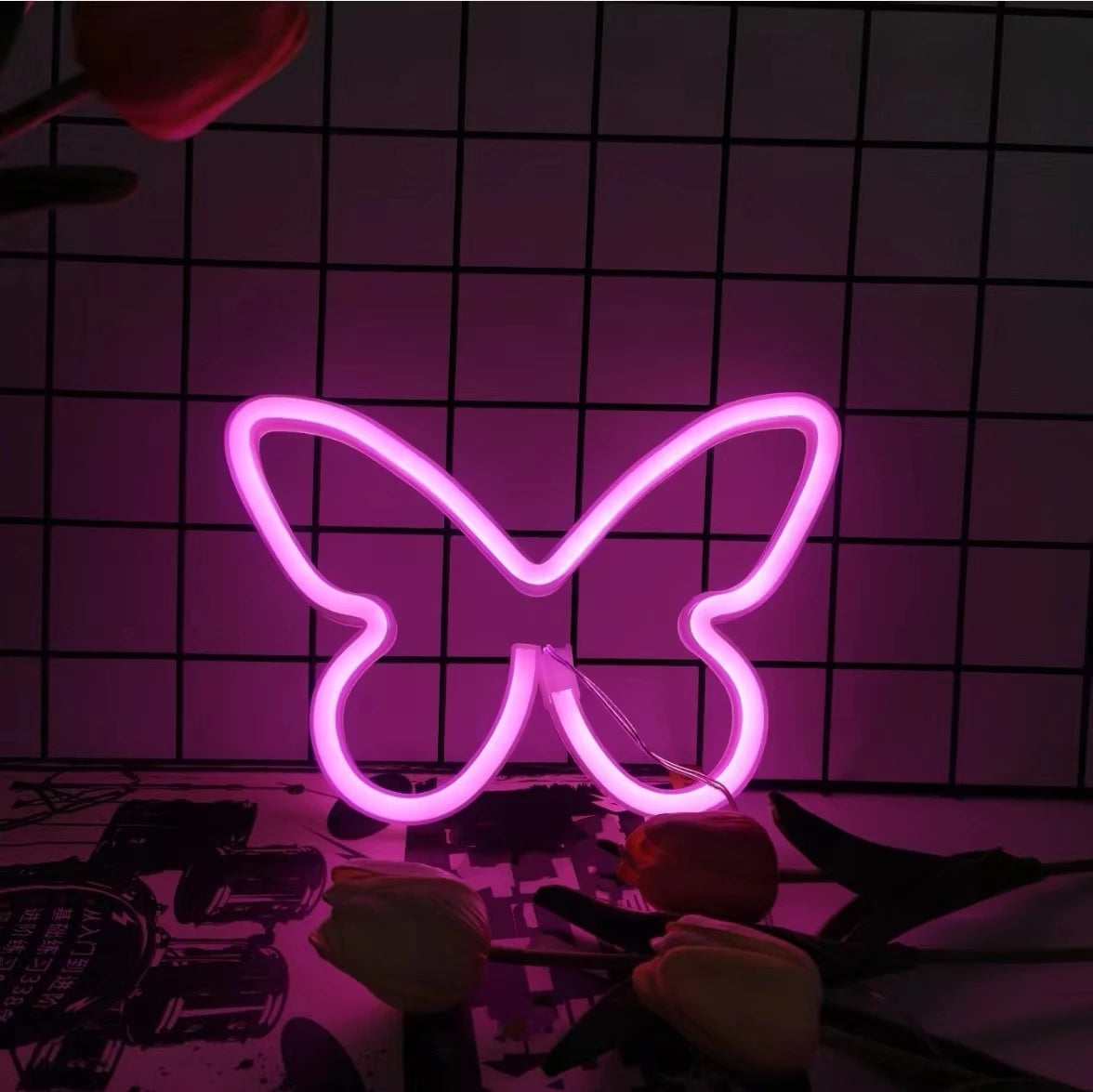 Insegna al neon LED colorata per decorazione murale elegante