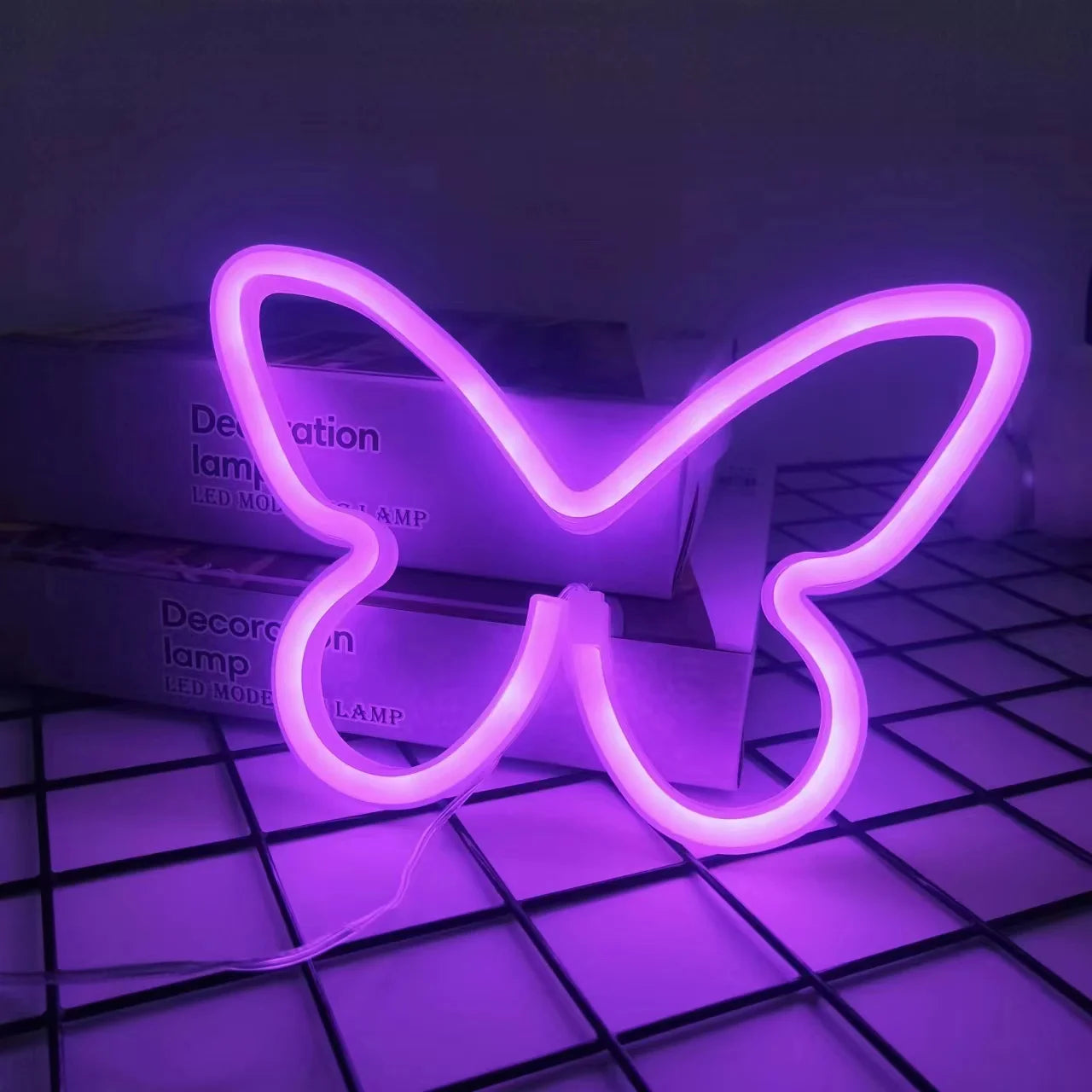 Insegna al neon LED colorata per decorazione murale elegante