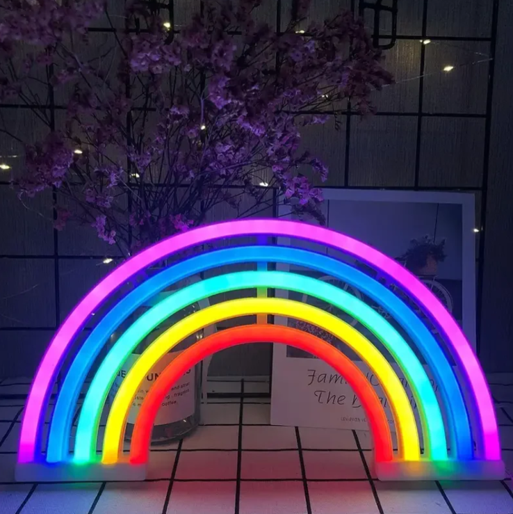 Lampada da tavolo LED colorata con sfumatura di colore rilassante