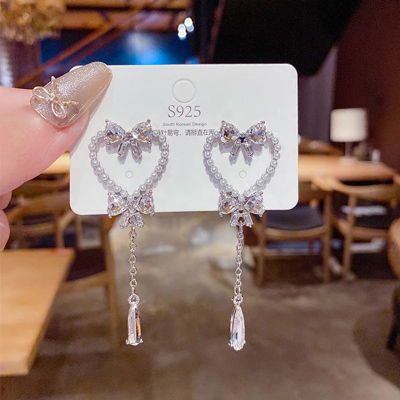 Enchanting Korean Fashion Sweet Pearl Hollow Heart Earrings
