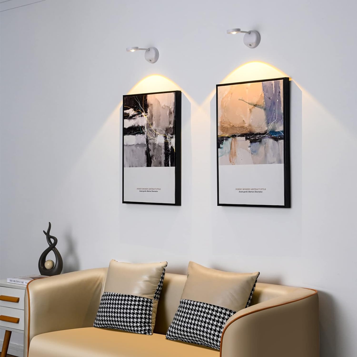 KreativX Motion Spotlight, slimme verlichting die de kunstwerken verlicht met een elegant en modern design.