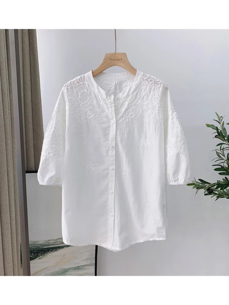Blouse splendor Hollowed embroidery blouse