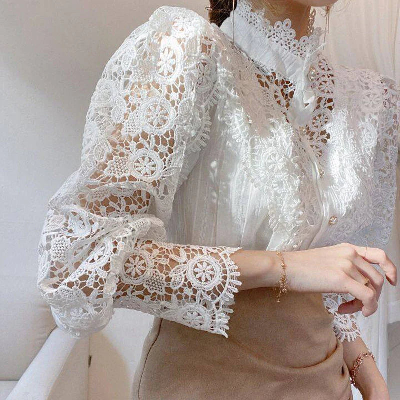 Lea | Elegante Blumenbluse