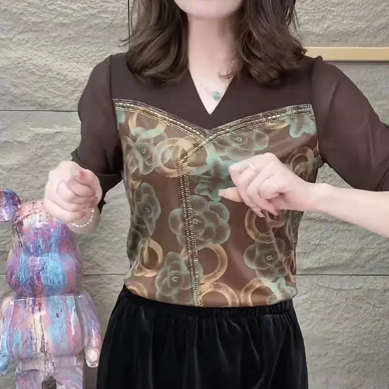 Enchanting Spring-Autumn Vintage Floral Print Sweaters with Stylish V-neck!