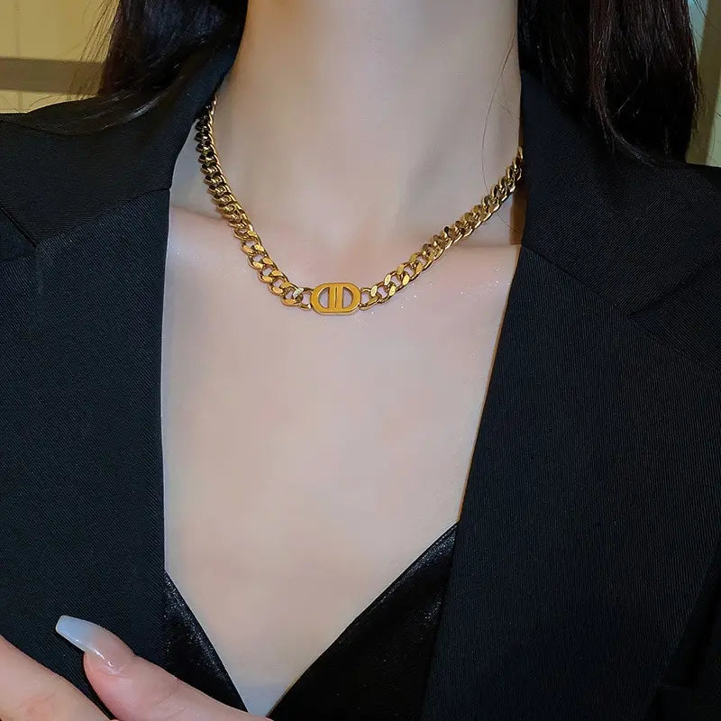 Stylish Letter D Choker Necklace