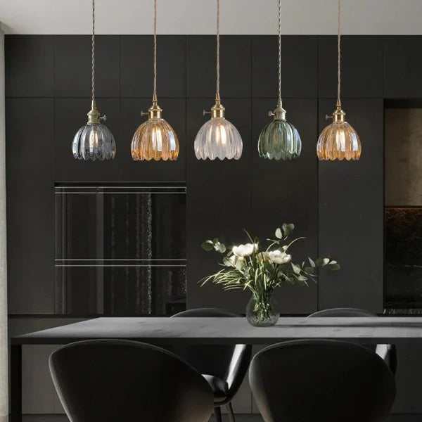Lumora | Elegant | Betoverend