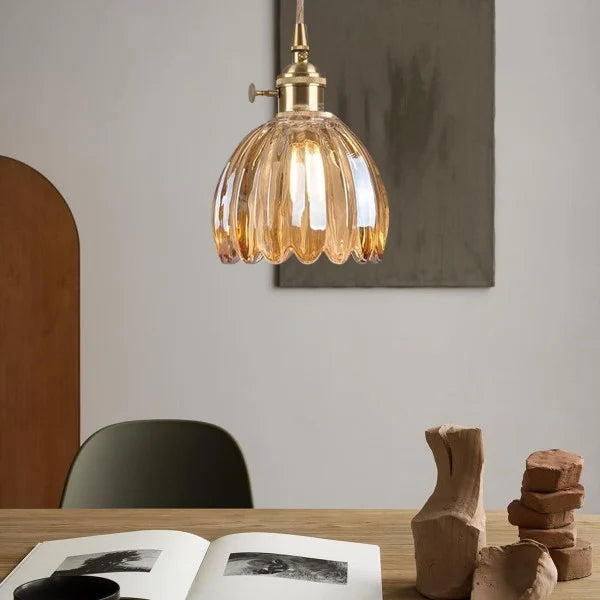 Lumora | Elegant | Betoverend