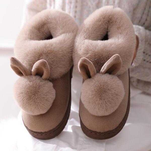 Malvina | Pluche winterpantoffels met konijnenmotief en pompon