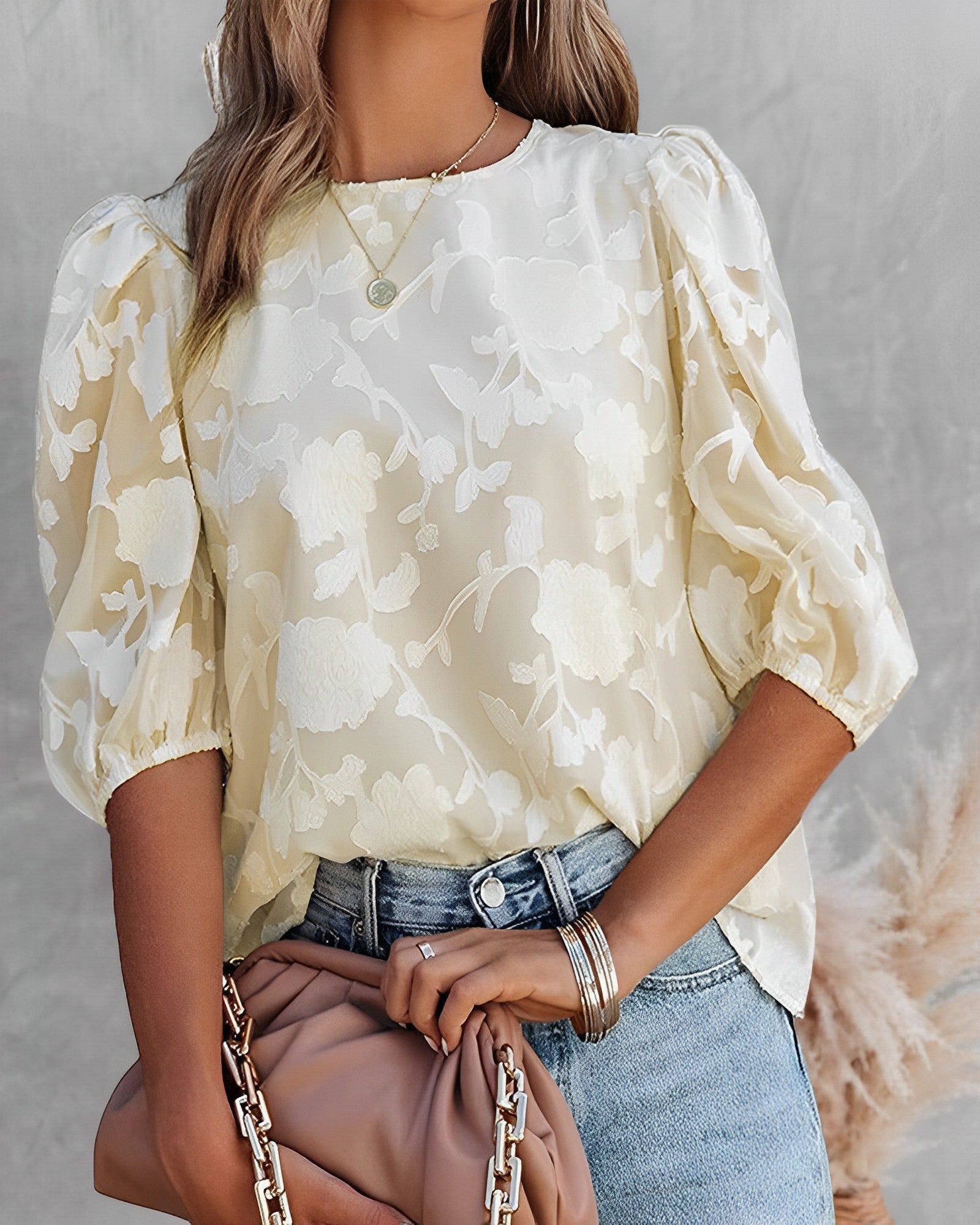 Manuela | Elegante blouse met pofmouwen van chiffon