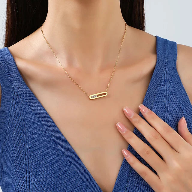 Enchanting Square Pendant Necklace in Gold