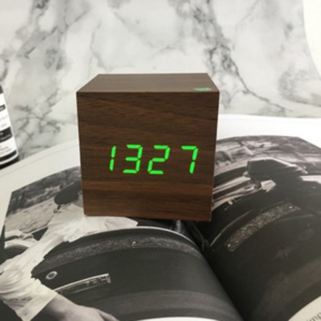 Minimalistische Digitale Wekker met LED Display