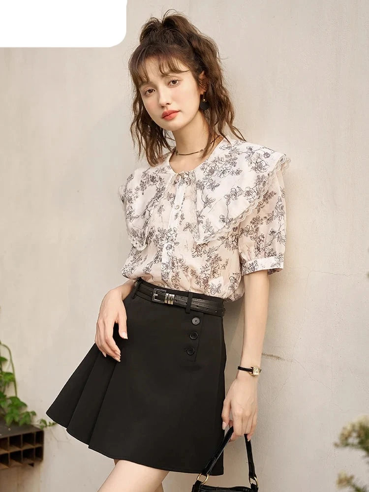 Floral Blouse with Retro Peter Pan Collar