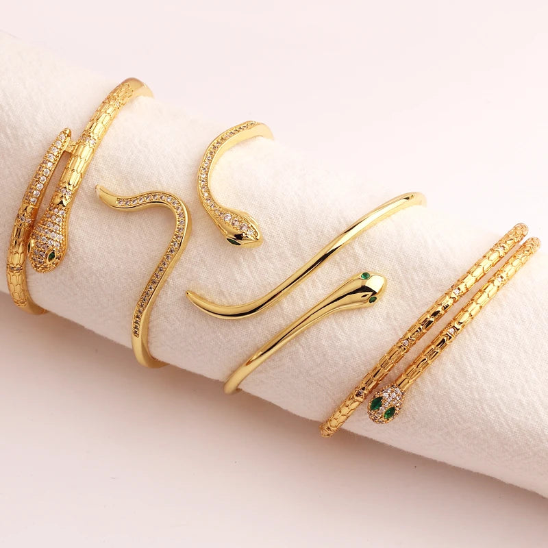 Enchanting bracelet in mixed style from Fashion House