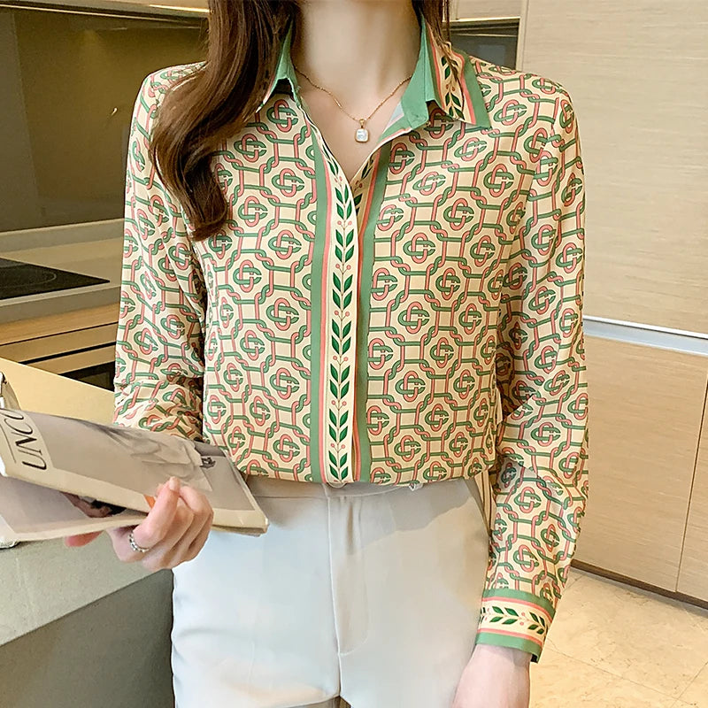 Fashionable Chain Print Blouse for Women