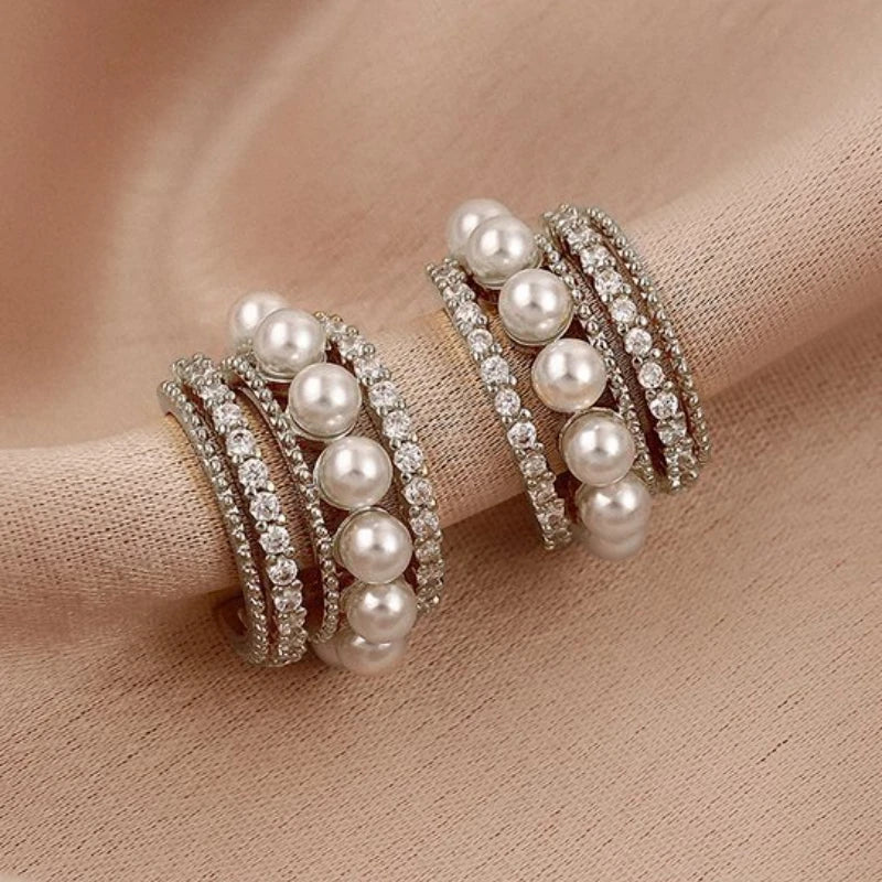 Stylish Pearl C-Shaped Personalized Earrings