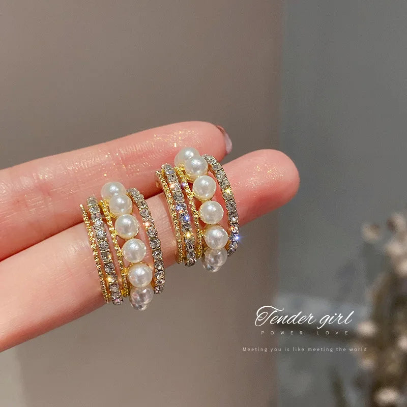 Stylish Pearl C-Shaped Personalized Earrings