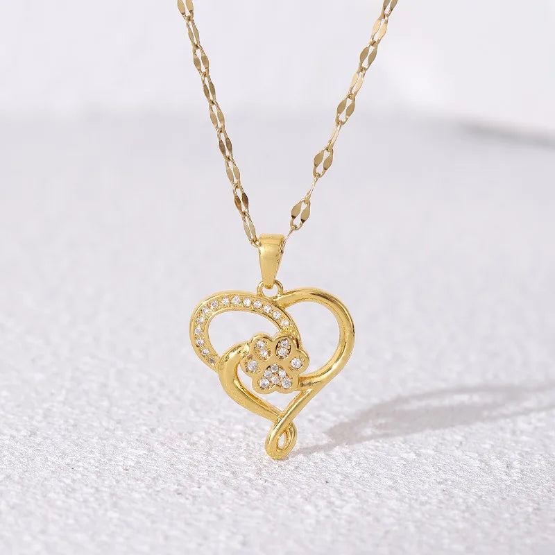 Enchanting Zircon Heart Pendant Necklace for Stylish Women