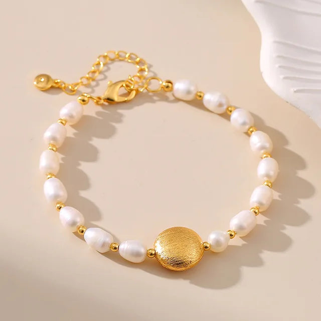 Elegance Pearl Bracelet with Gold-plated Beads