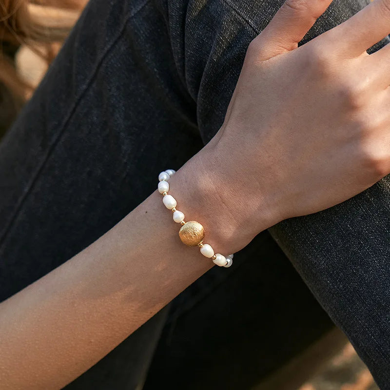 Elegance Parel Armband met Vergulde Kralen