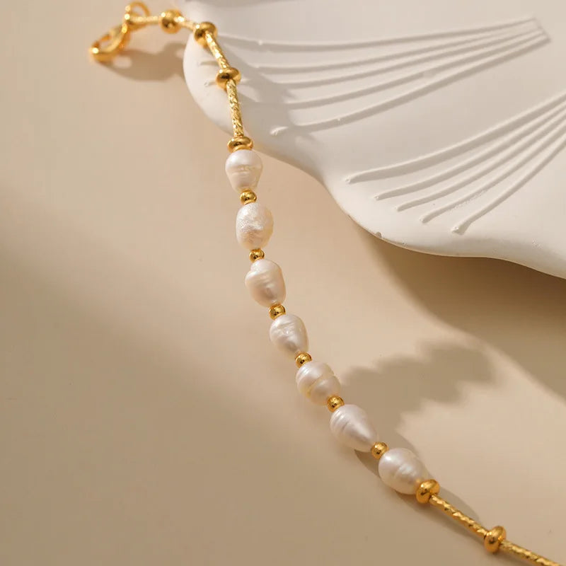Elegance Parel Armband met Vergulde Kralen