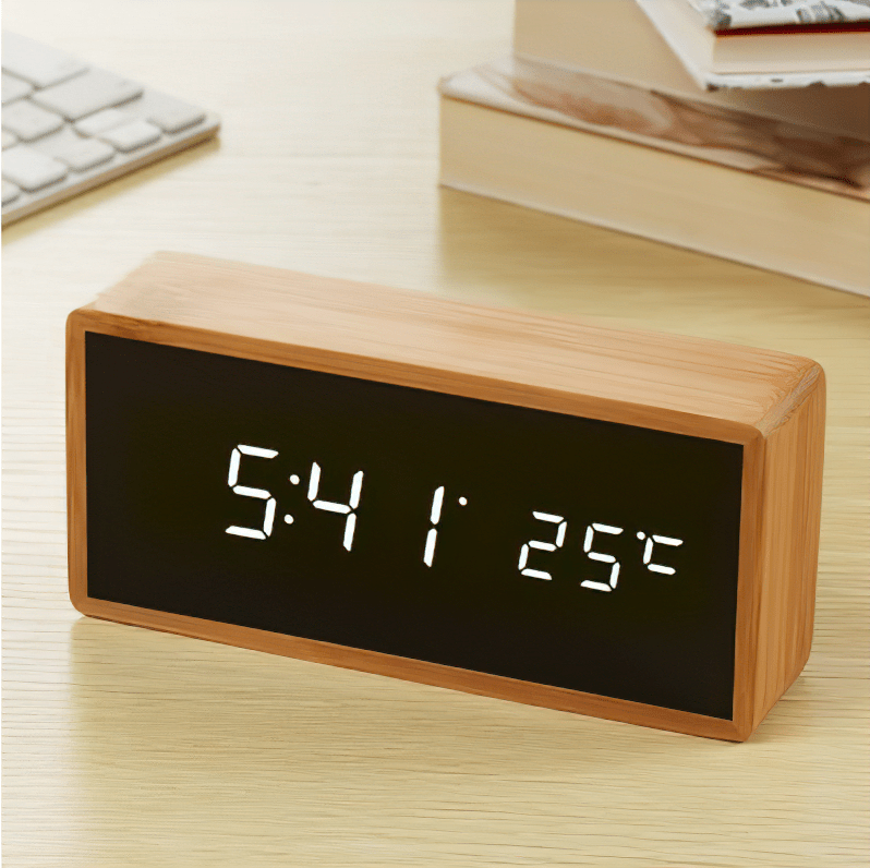 Sveglia Digitale Moderna con Display LED
