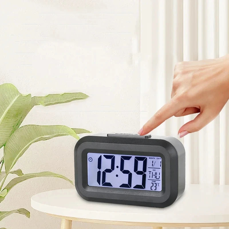 Sveglia Digitale Moderna con Display LED