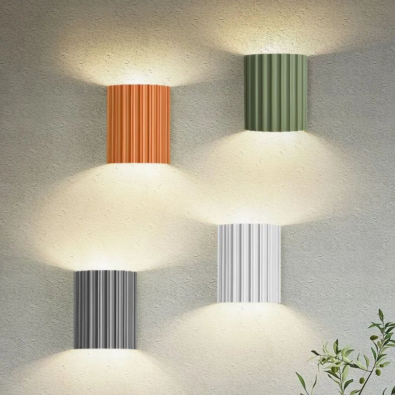 Lampada da parete LED moderna scanalata