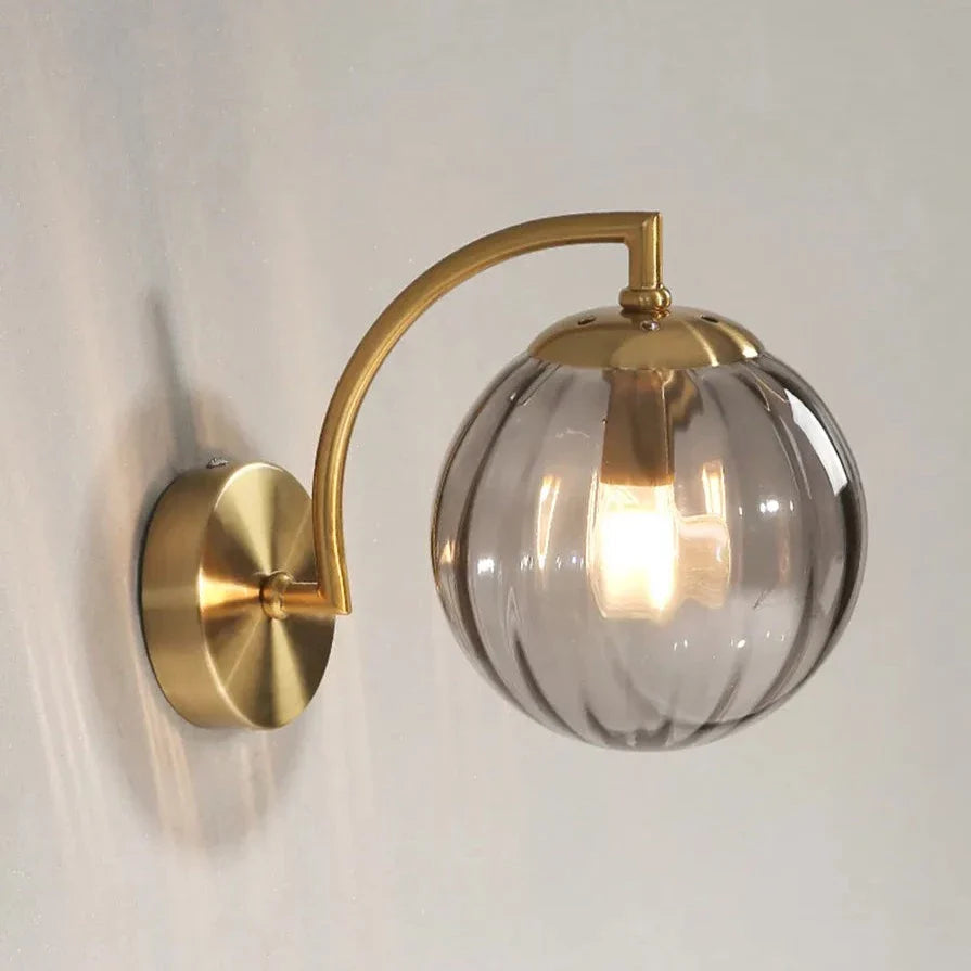 Lampada da parete retrò moderna con globo in vetro fumé