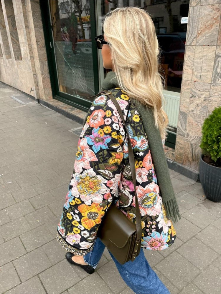 Aurora Premium Women's Jacket – Stylish Must-Have for This Autumn, Elegant Protection Against the Cold