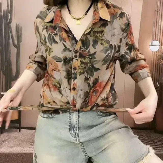 Luxe Chiffon Blouse van LuxElegance